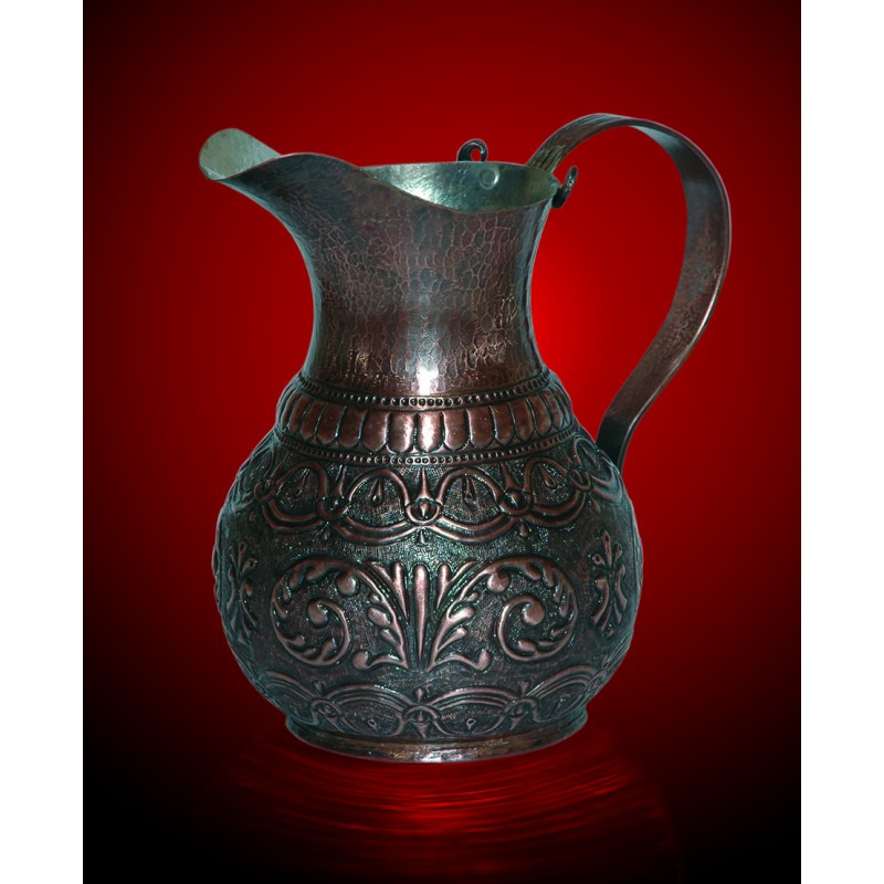 Hand-wrought copper pot